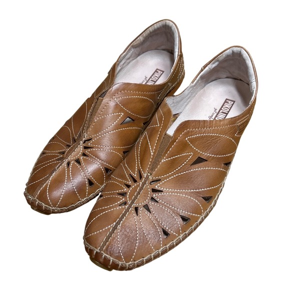 Pikolinos Jerez Leather Cutout Flower Slip On Loafers Women Tan Size 38 / US 7.5
